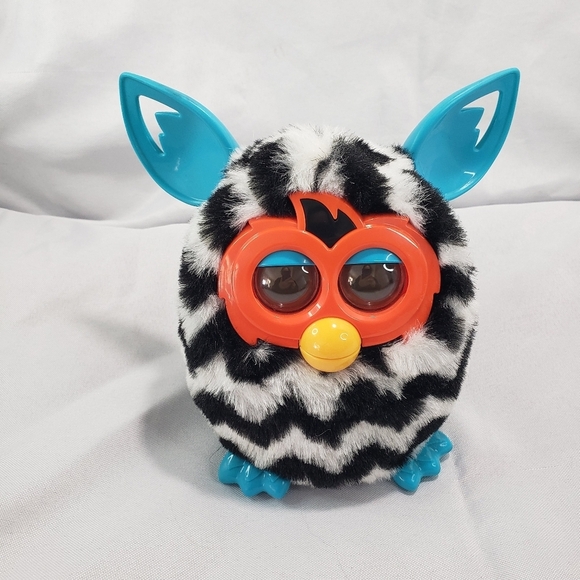 Furby Boom Zebra Zig Zag Stripes Hasbro Interactive Toy Not Working 6 Inch 2012 - Picture 8 of 8